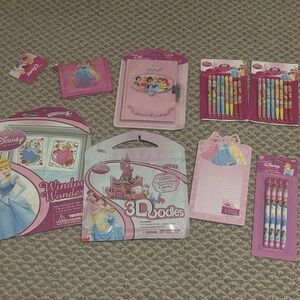BUNDLE Disney Princess 8 piece set